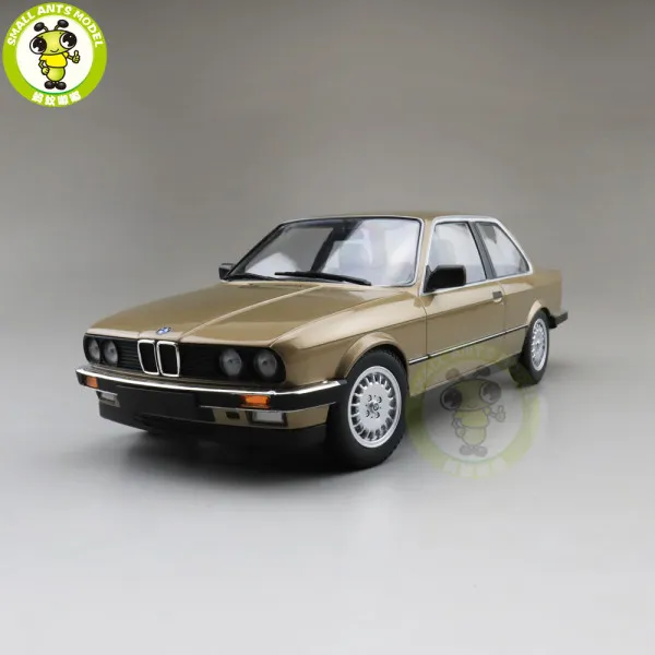 44450 bmw 323i touring diecast