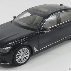 /img/44456-bmw-750li-diecast-model-display.webp