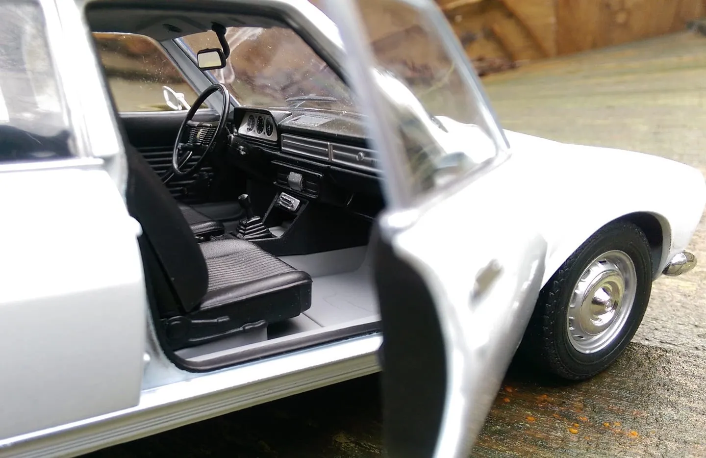 44458 norev peugeot 504