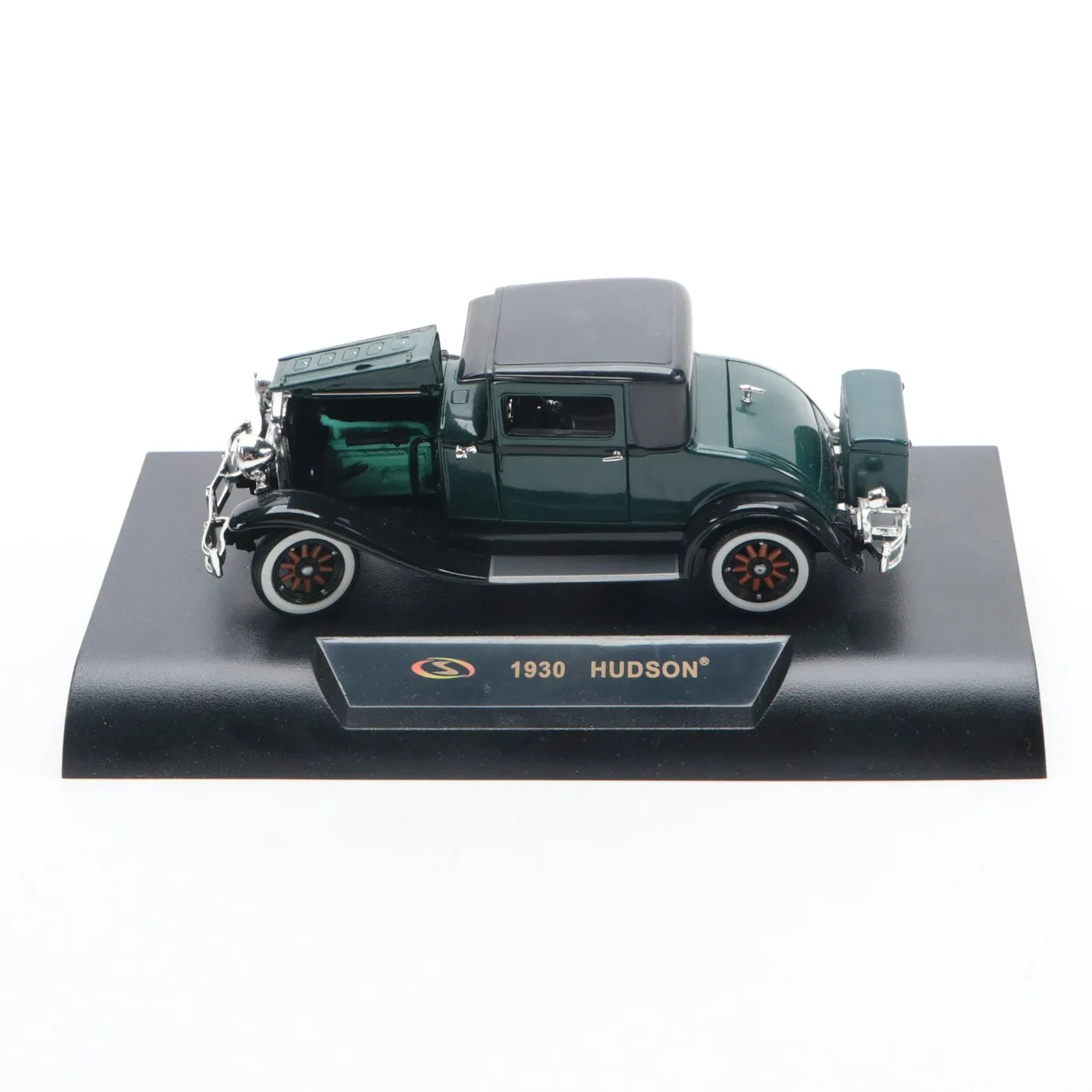 44492 nissan skyline diecast