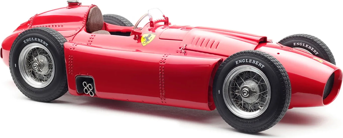 /img/44539-cmr-diecast-display.webp