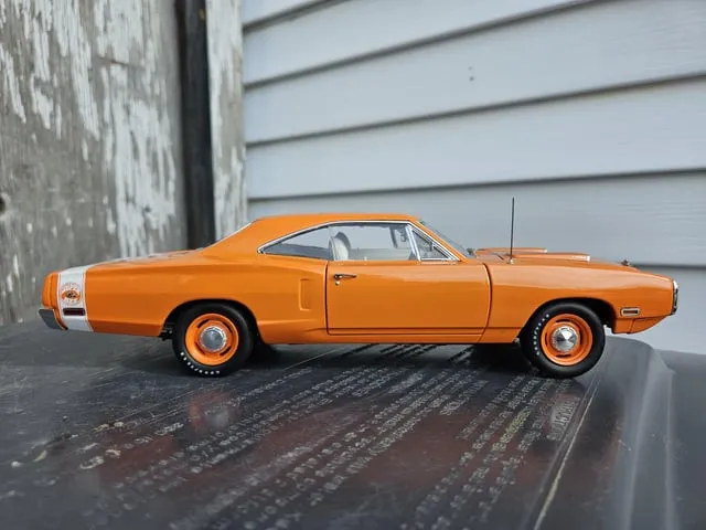 44552 dodge super bee diecast 7