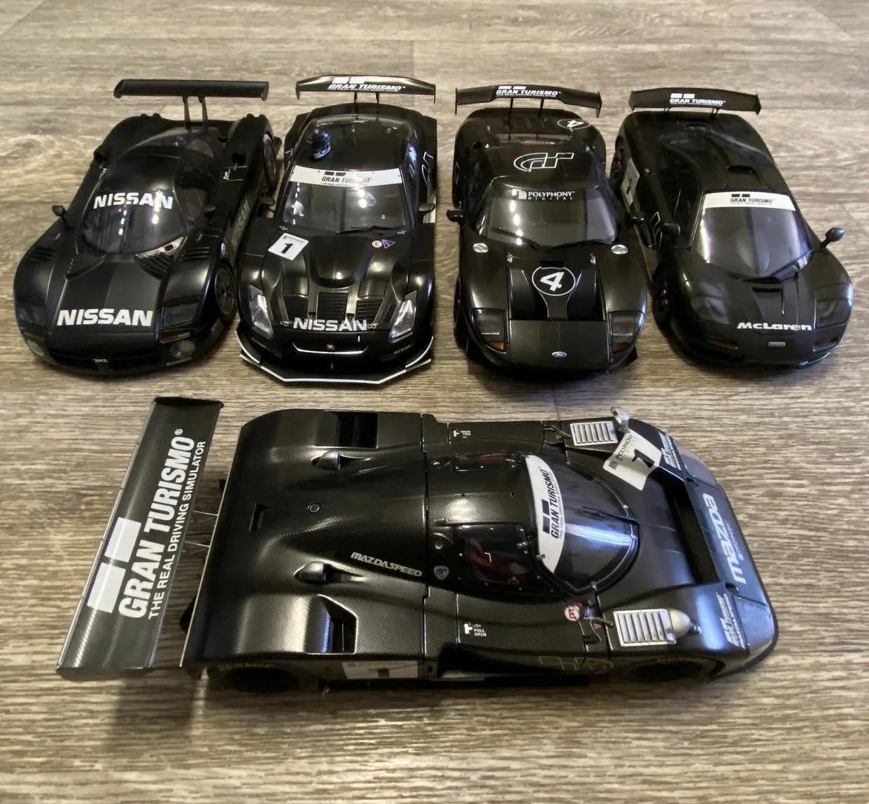 44554 autoart diecast comparison