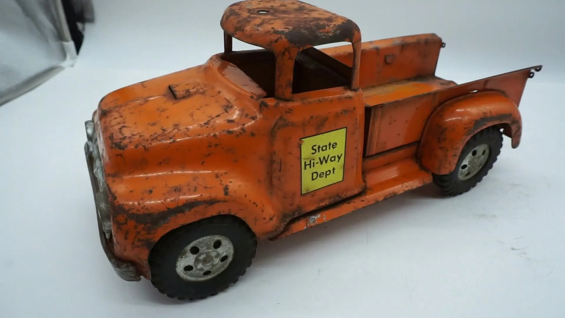 44570 diecast toy damage assessment
