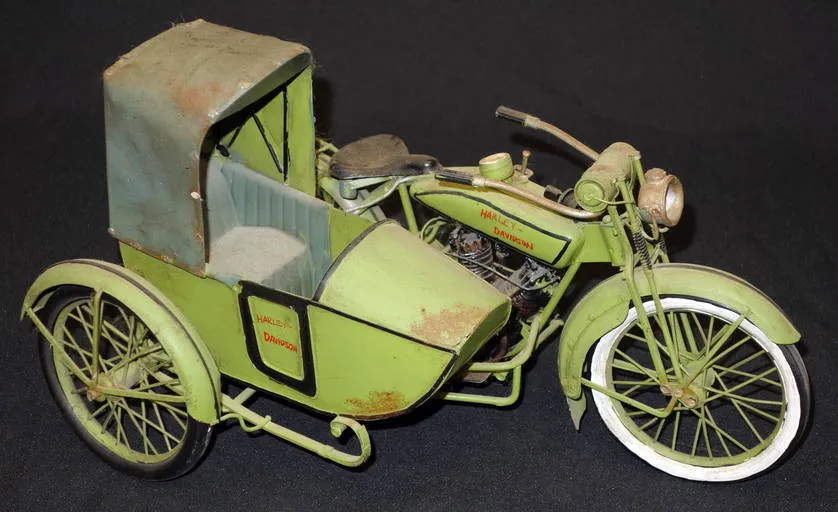 /img/44574-diecast-motorcycle-sidecar-collection.webp