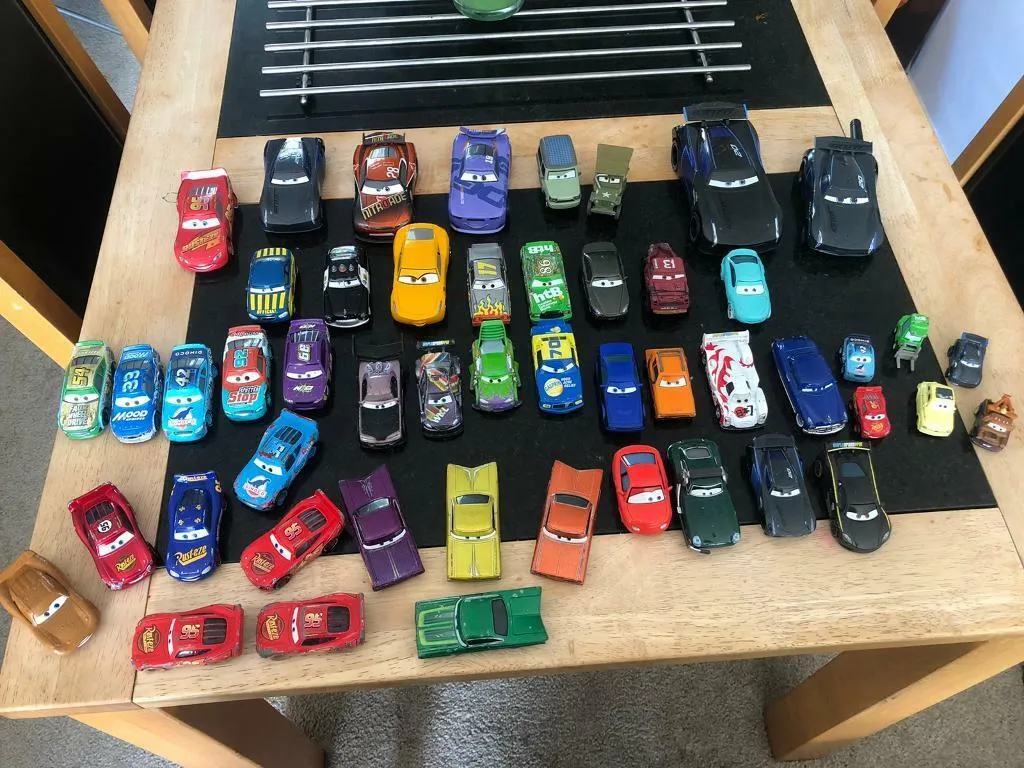 44581 diecast cars job lot budget