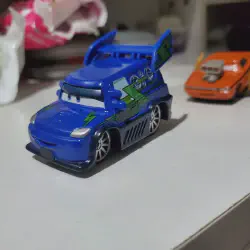/img/44612-disney-cars-diecast-display.webp