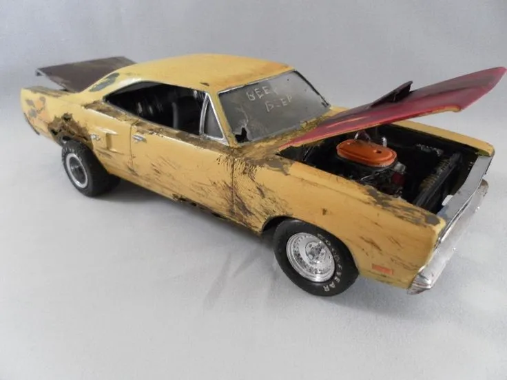 /img/44615-vw-lupo-diecast-models-display.webp