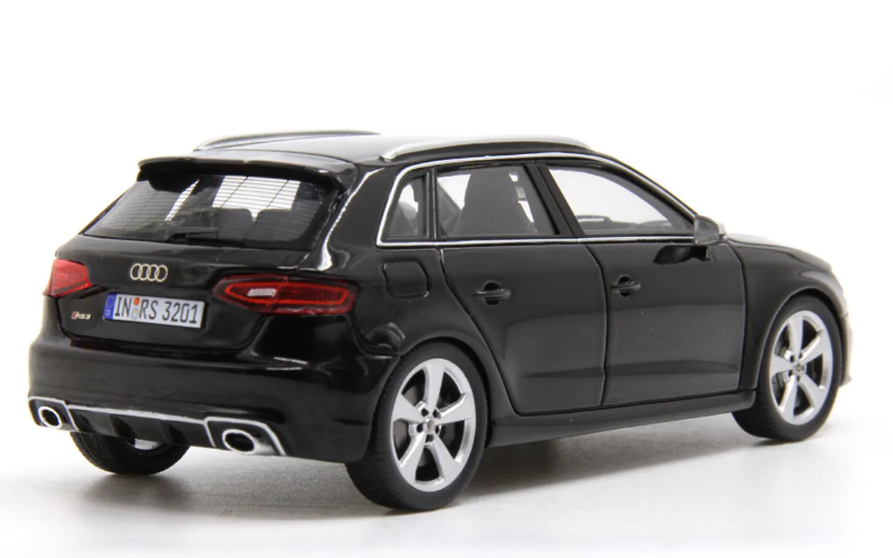 44624 rs3 diecast model 1