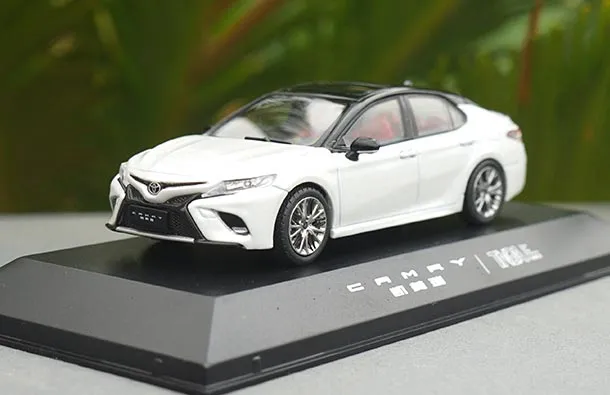 44631 diecast camry show