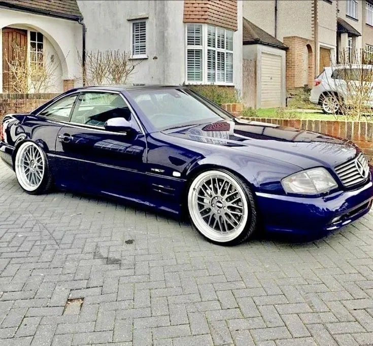 44639 r129 diecast model 3