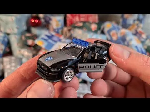 44644 diecast car unboxing inspection
