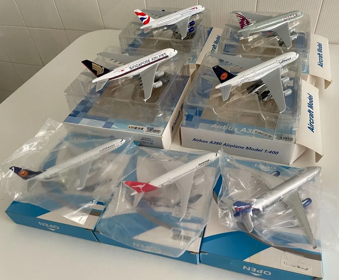 44646 airplane model display singapore