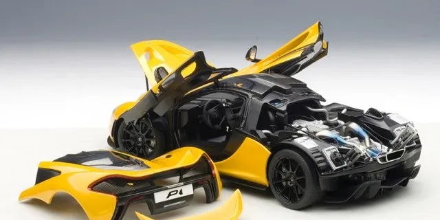 44651 diecast autoart materials