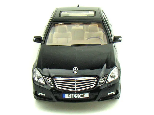44659 e350 diecast opening features