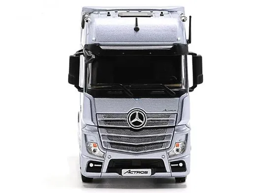 44663 mercedes actros diecast model 5