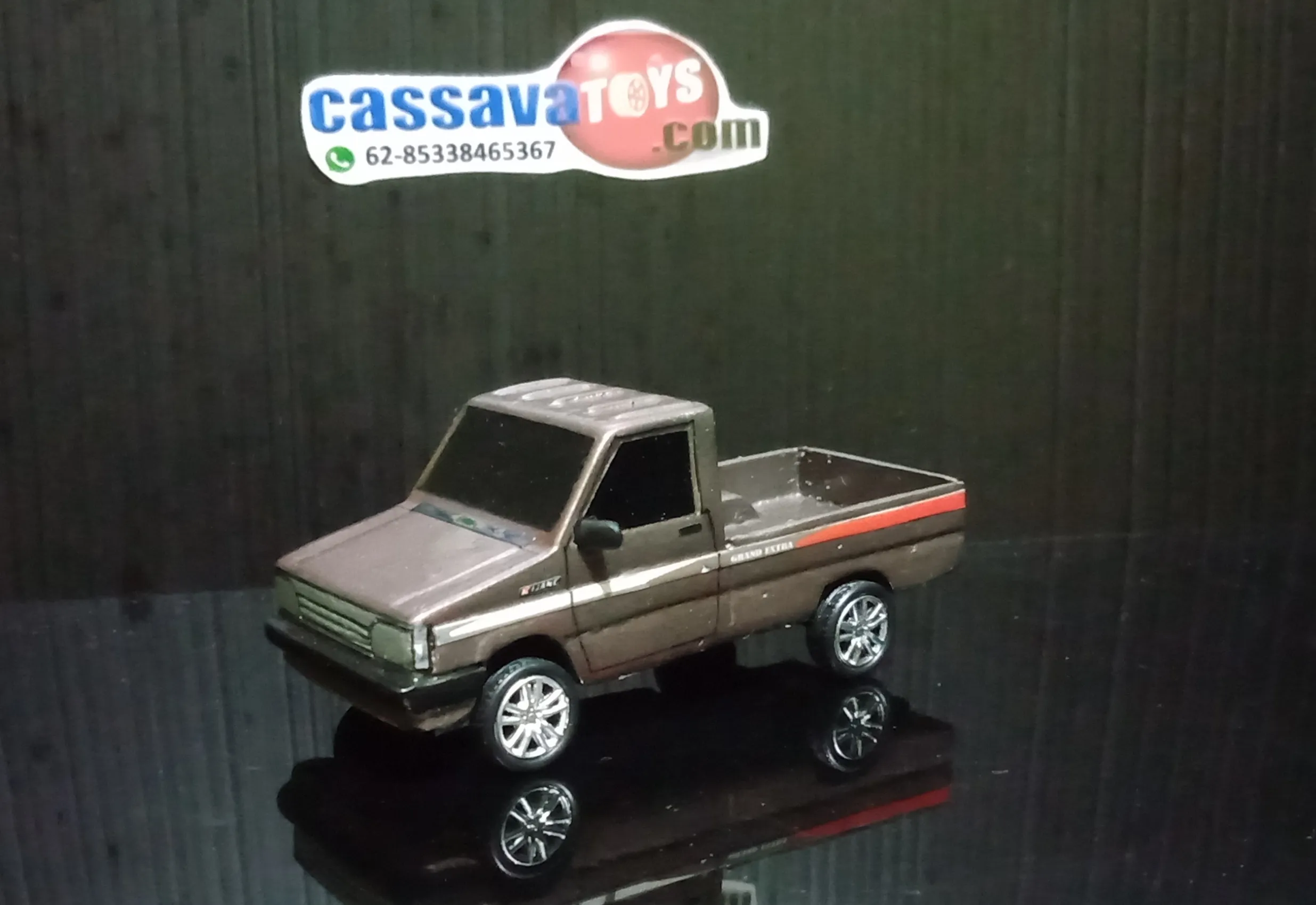 44683 toyota kijang diecast collection