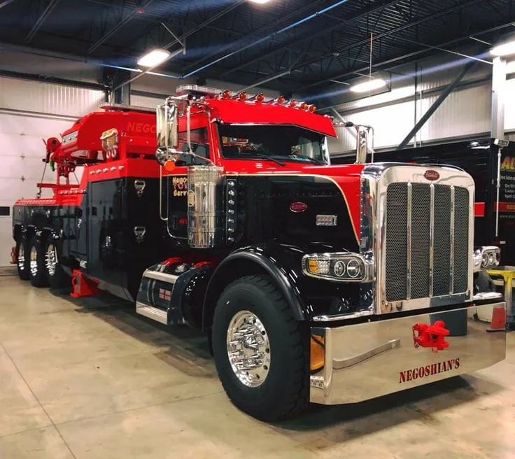 44698 peterbilt 379 tow truck