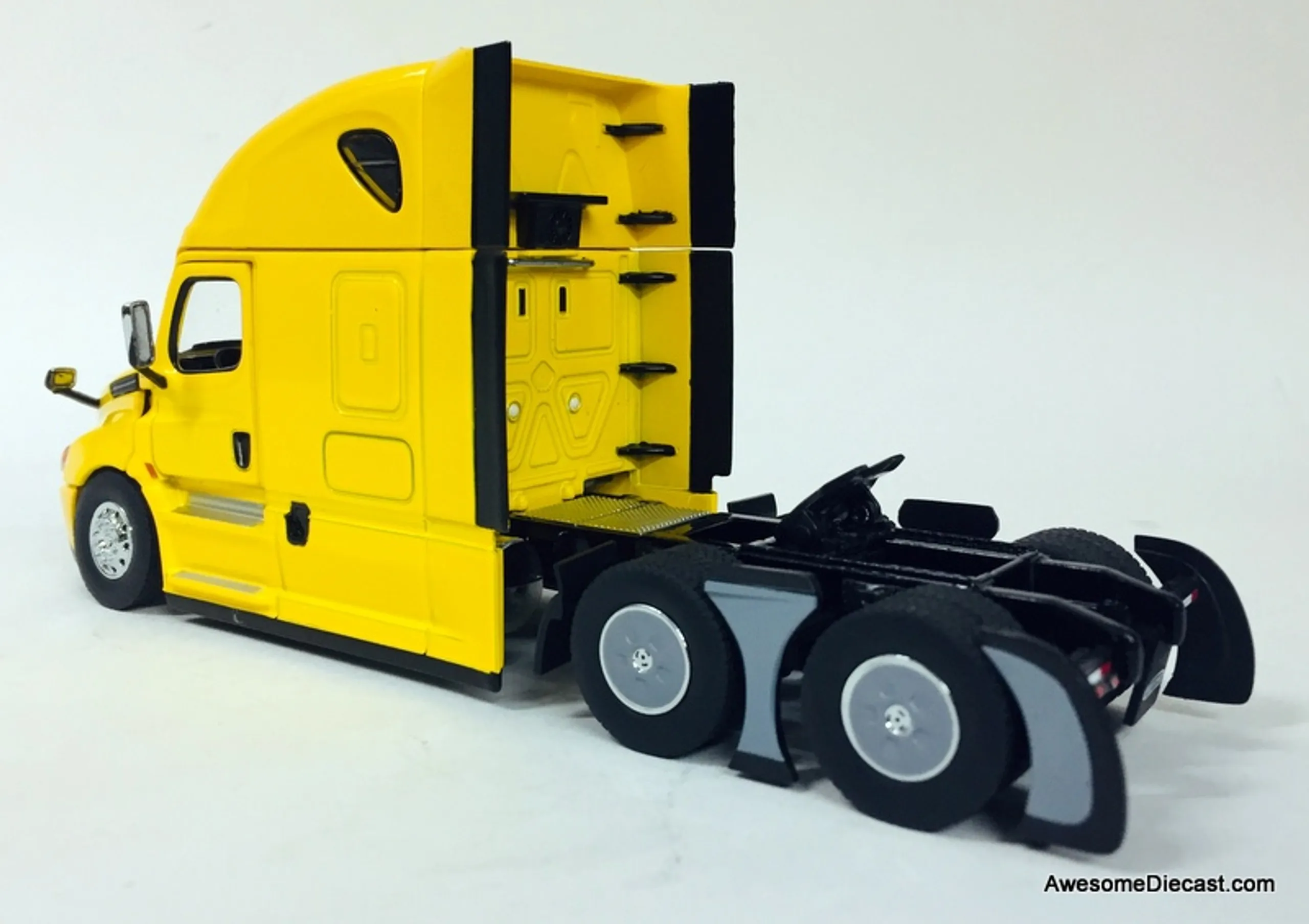 44702 diecast masters scale comparison