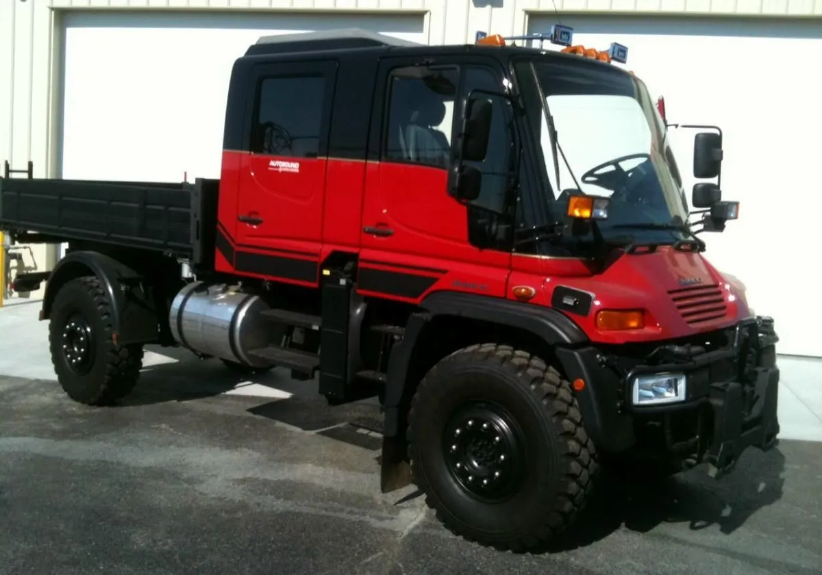 44704 unimog u406 diecast