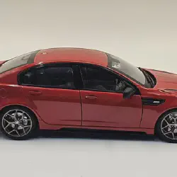 /img/44717-hsv-diecast-cleaning.webp