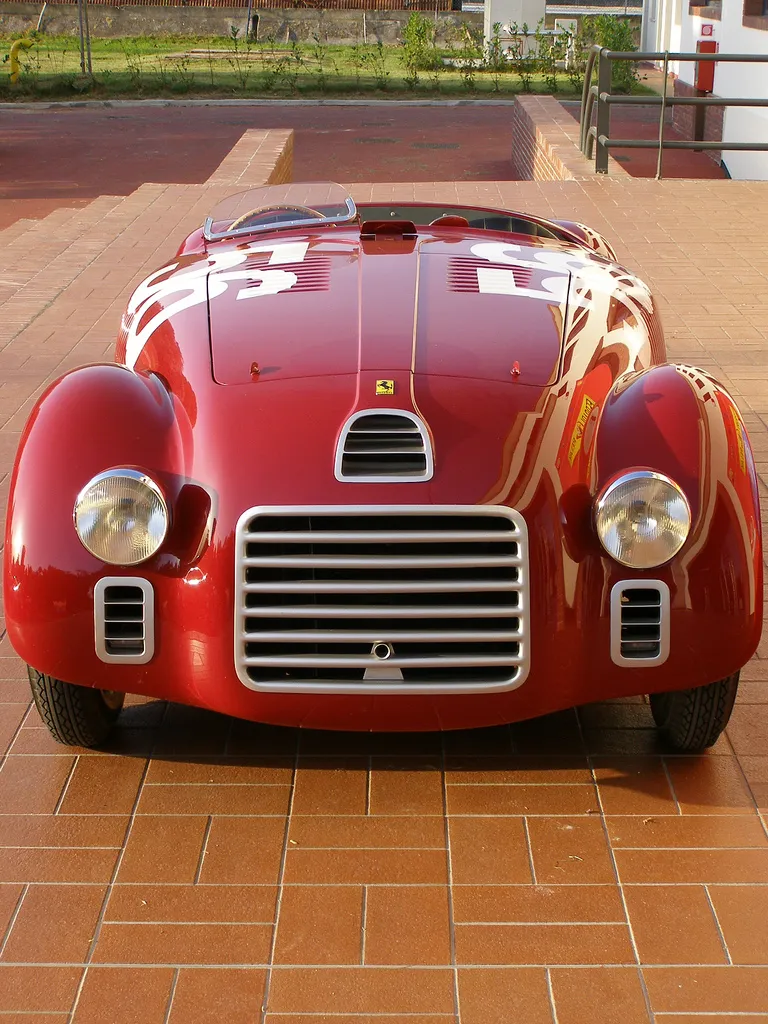 44718 ferrari 125s diecast detailing