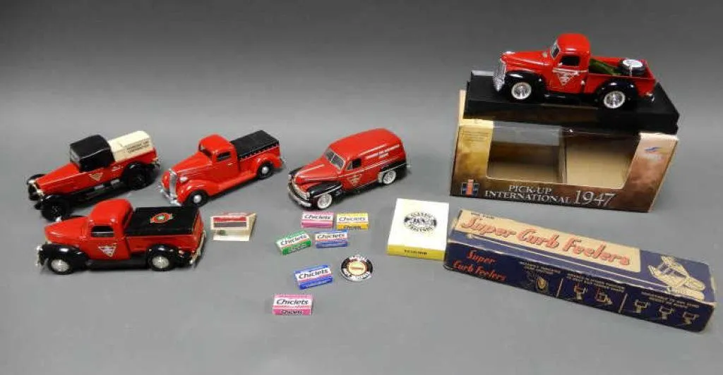 44720 1960s service truck