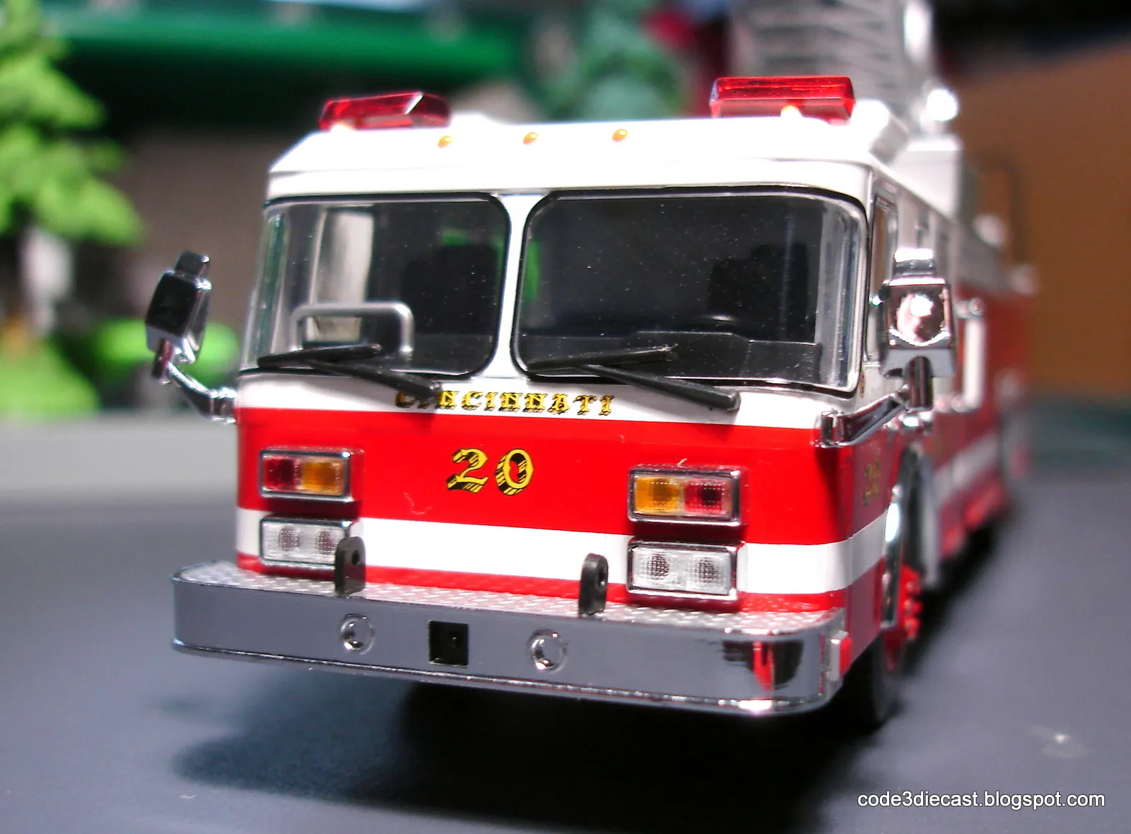 44728 code 3 fire engine