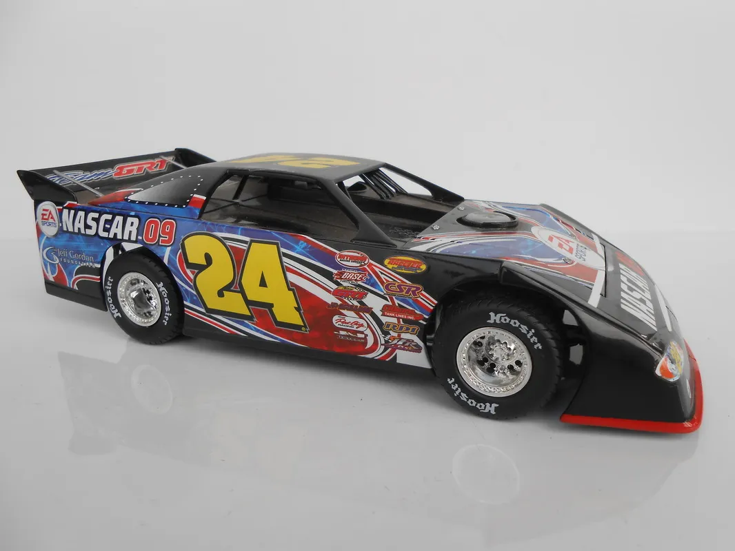 44743 late model diecast cars feature2